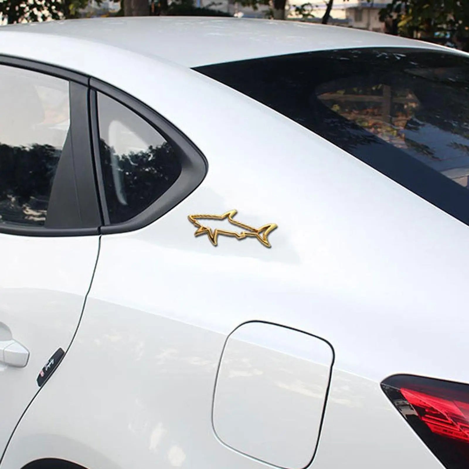 3D Metal Car Styling Sticker Hollow Fish Shark Emblem Badge Decals Automobiles Motorcycle Computer Fuel Cap Accessories Decals
