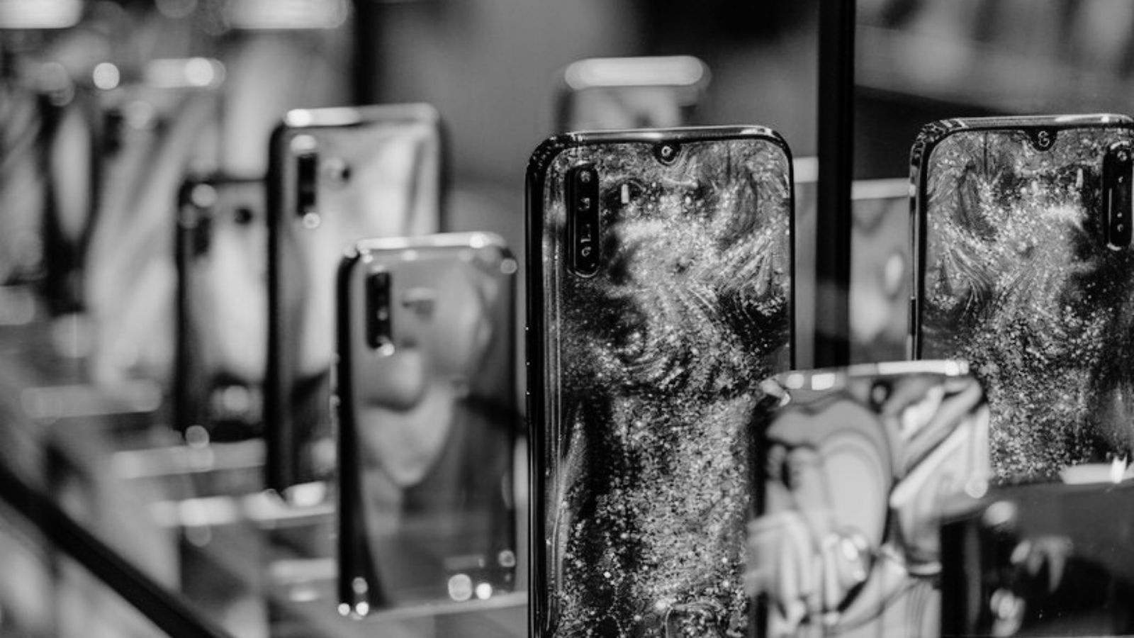 LIQUID PHONE CASES